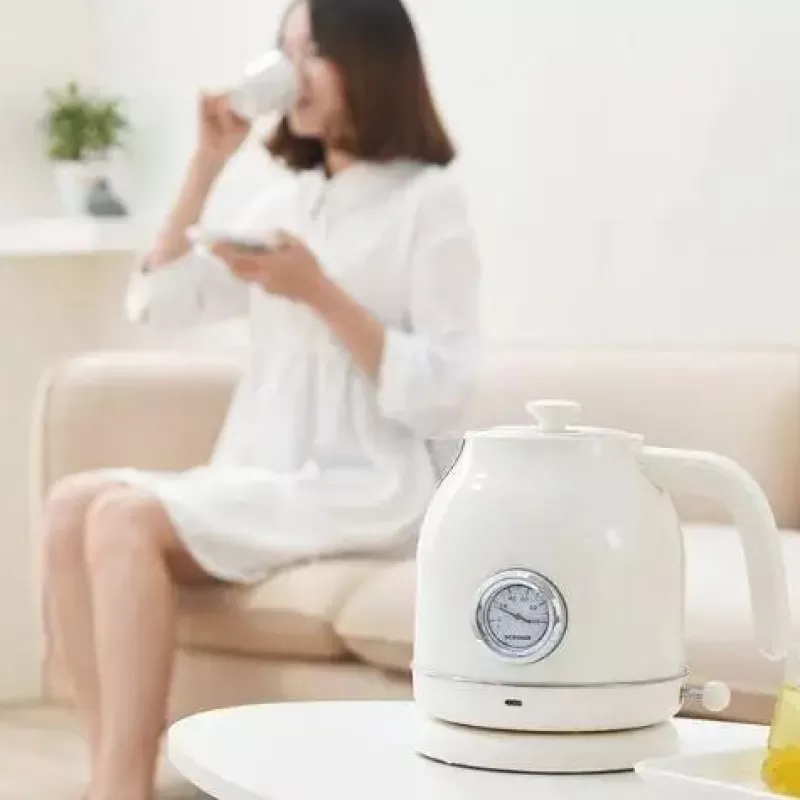 La Théière de Lulu Bouilloire Électrique^Bouilloire Électrique Blanche Rétro